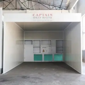 Open preparation bay with extraction filters