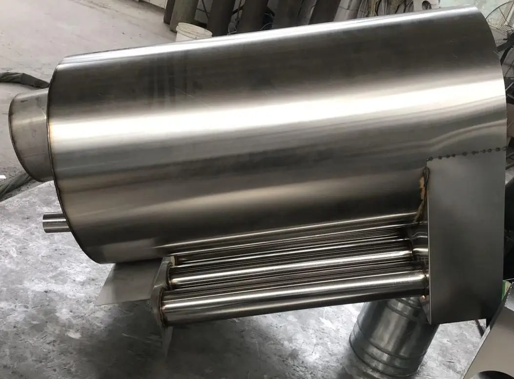 Stainless steel heat exchanger for a spray booth